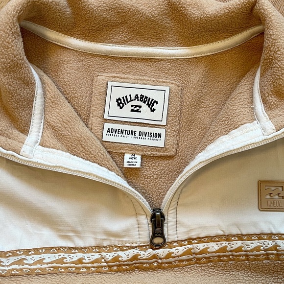 Billabong Adventure Division Tan Fleece with Front Pouch Pocket - Picture 4 of 8